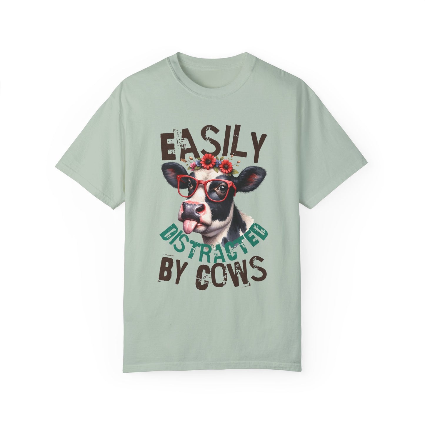 Easily distracted by cows Unisex Garment-Dyed T-Shirt - Casual Vintage Style for Everyday Wear
